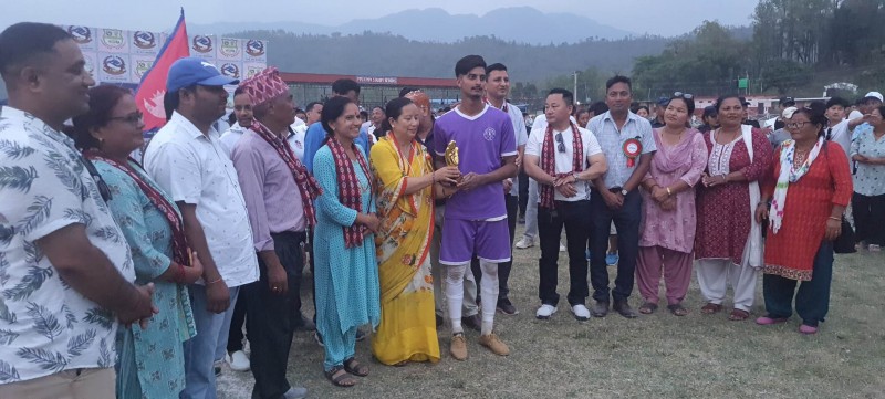   तेश्रो मेयर कपको उपाधी वडा नम्वर ११ लाई  